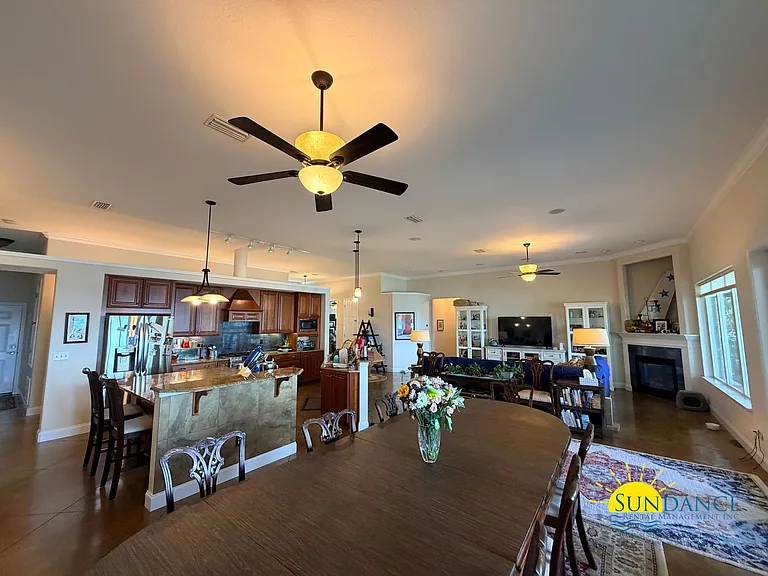 249 Beachview Dr — Photo 8