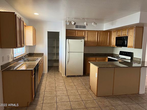 2nd image of 16346 N 172nd Ln