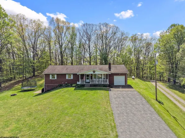 247 Riggs Ln, Buckhannon, WV 26201