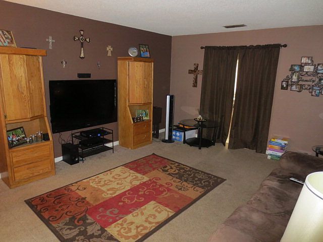 1st image of 3320 Mayfair Dr
