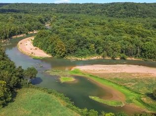 2402 Lobelville Hwy, Linden, TN 37096