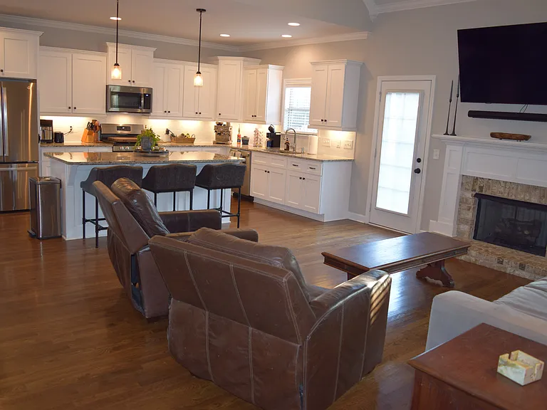 7006 Minor Hill Dr — Photo 10