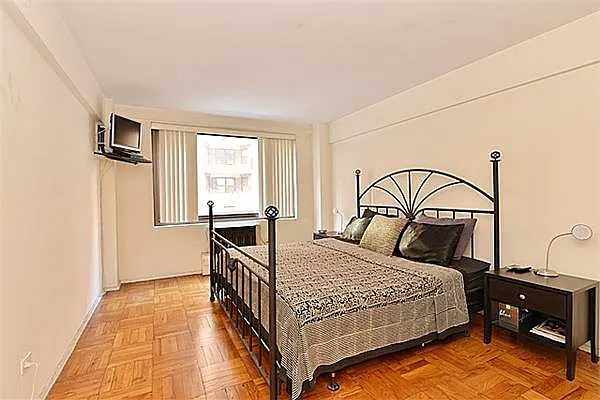 Rented by AIB Management Corp | media 14