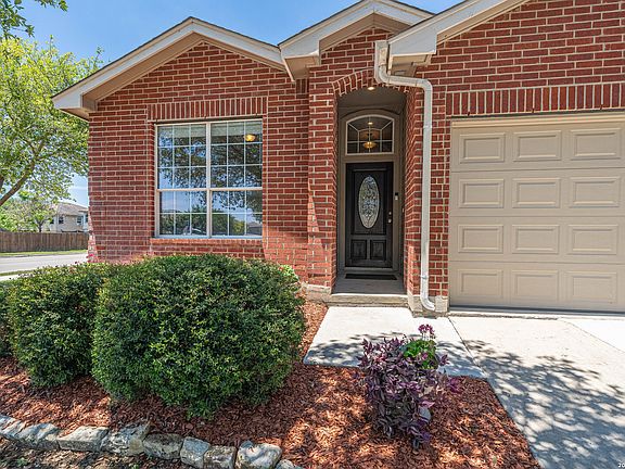 2nd image of 431 DIANA DR