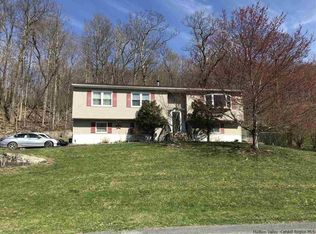 61 Saratoga Rd, Newburgh, NY 12550