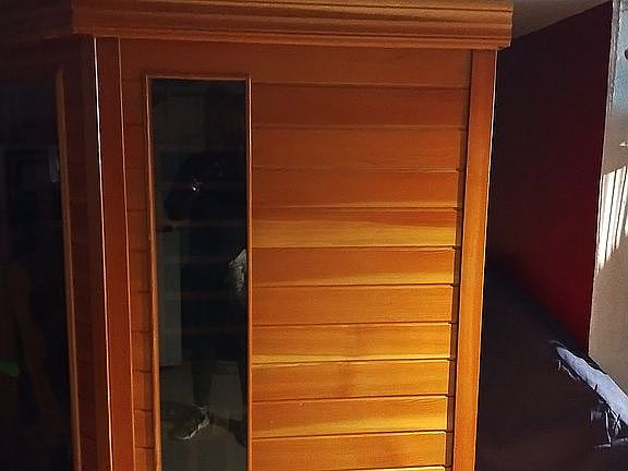 Sauna in back part of baseme