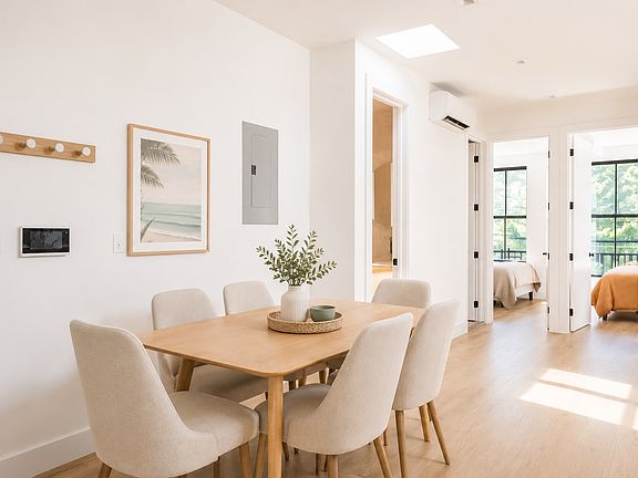 3rd image of 302 5th St #3B