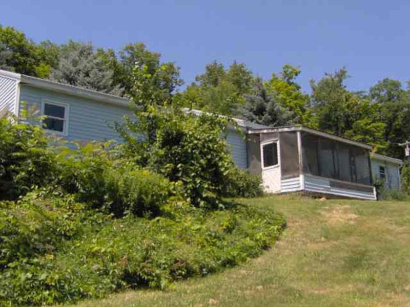2nd image of 374 SUNNYSIDE Road