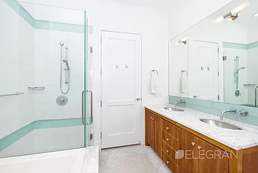 Rented by (Legacy) Elegran