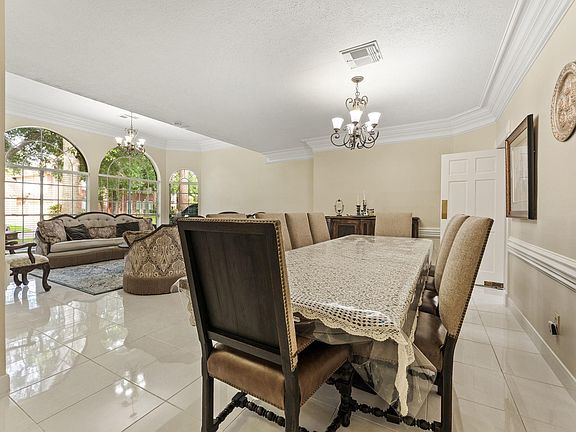 5th image of 17206 Klee Cir