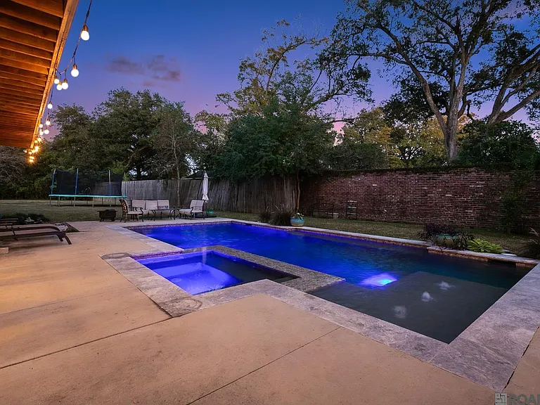 6363 Sevenoaks Ave — Photo 60