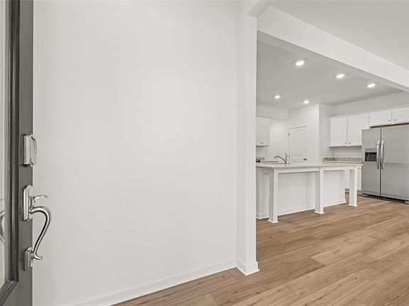 2nd image of 101 Smithwood Dr