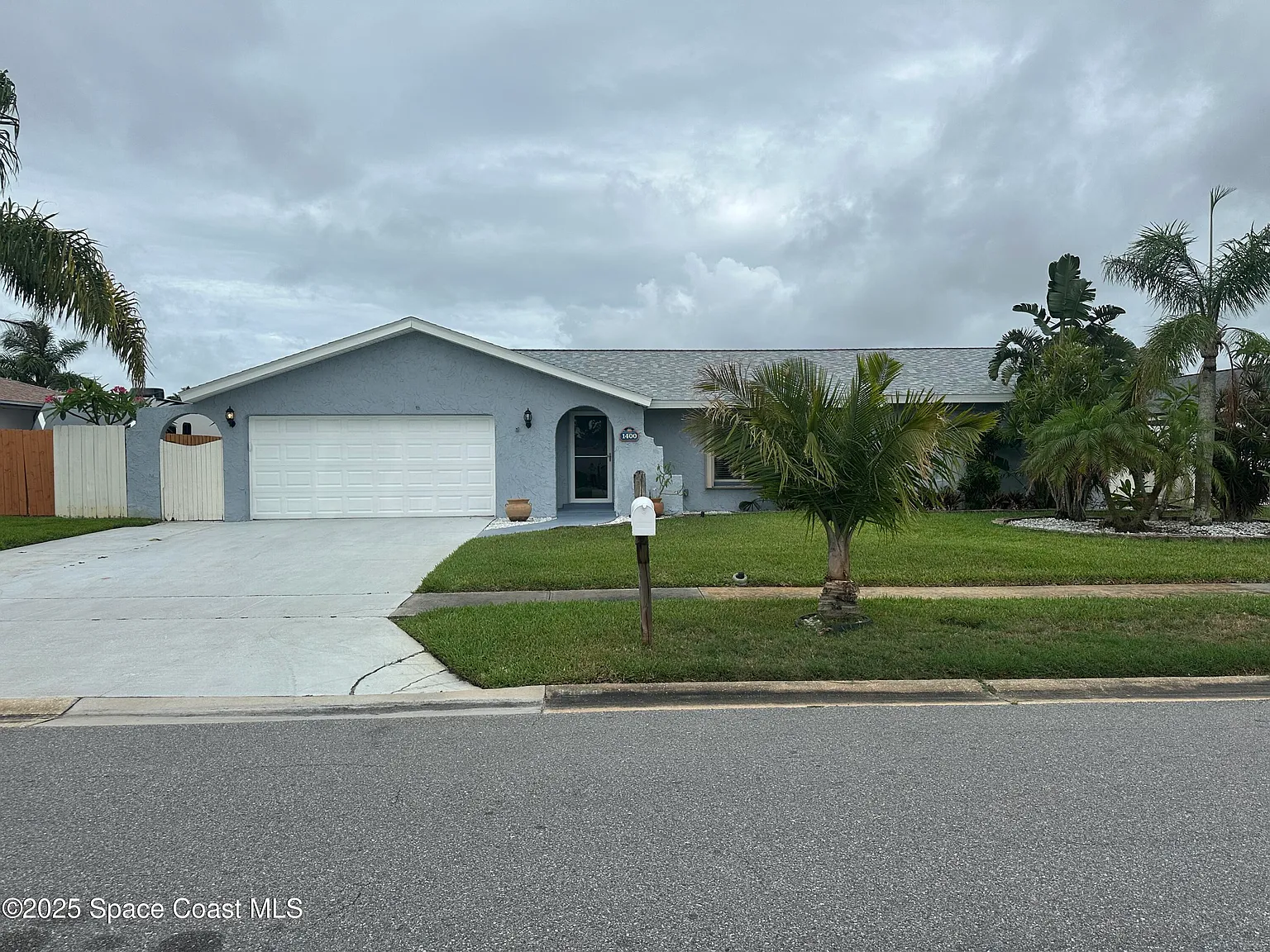4 bed, 2.0 bath, 1759 sqft, $2,995 — Photo 1