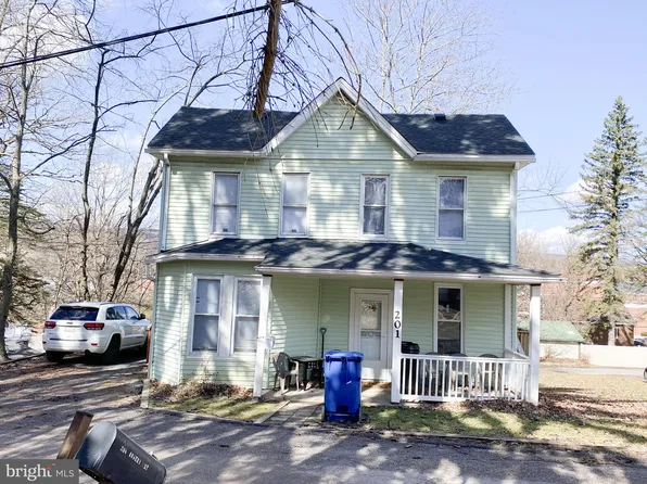 201 Bowery St, Frostburg, MD 21532