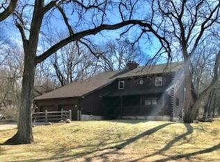 10120 N River Rd, Barrington Hills, IL 60102