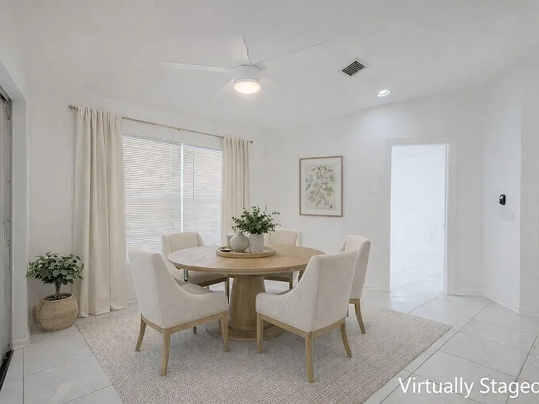 4853 NW 66th Ave — Photo 6