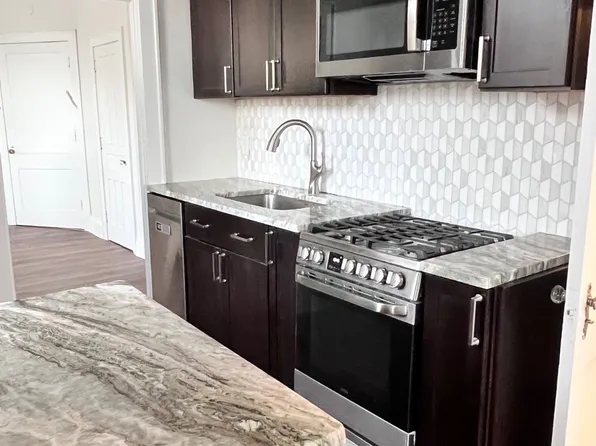 16 Washington Ave APT 5, Schenectady, NY 12305