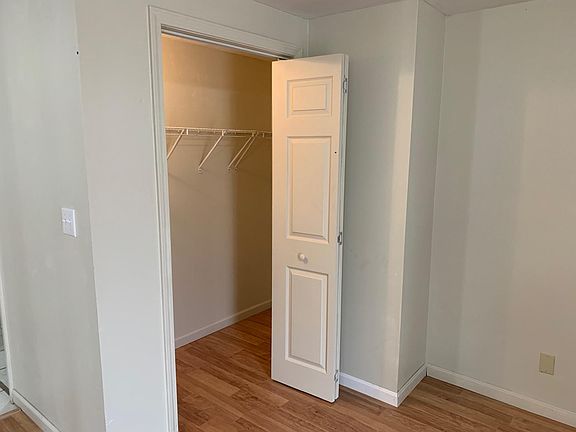 3rd image of 3019 Oakland Blvd NW