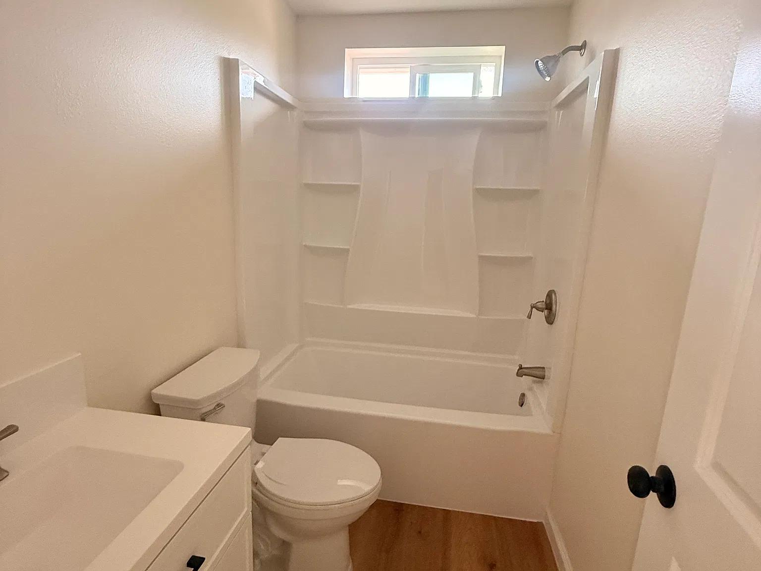 2 bed, 1200 sqft, $2,600 — Photo 2