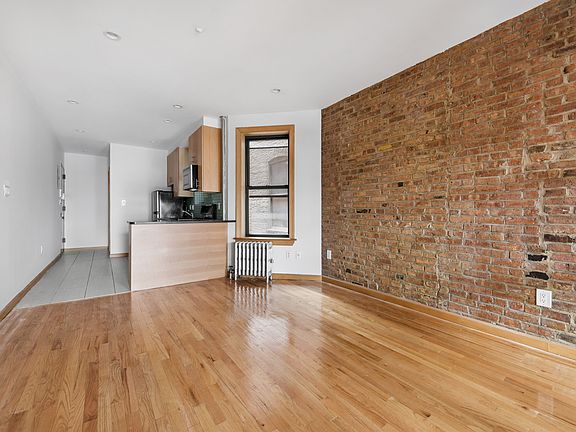 3rd image of 137 Rivington St APT 11