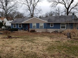 1453 Crossbrook Dr, Saint Louis, MO 63119