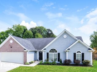 51 Triplet Trl, Douglasville, GA 30134