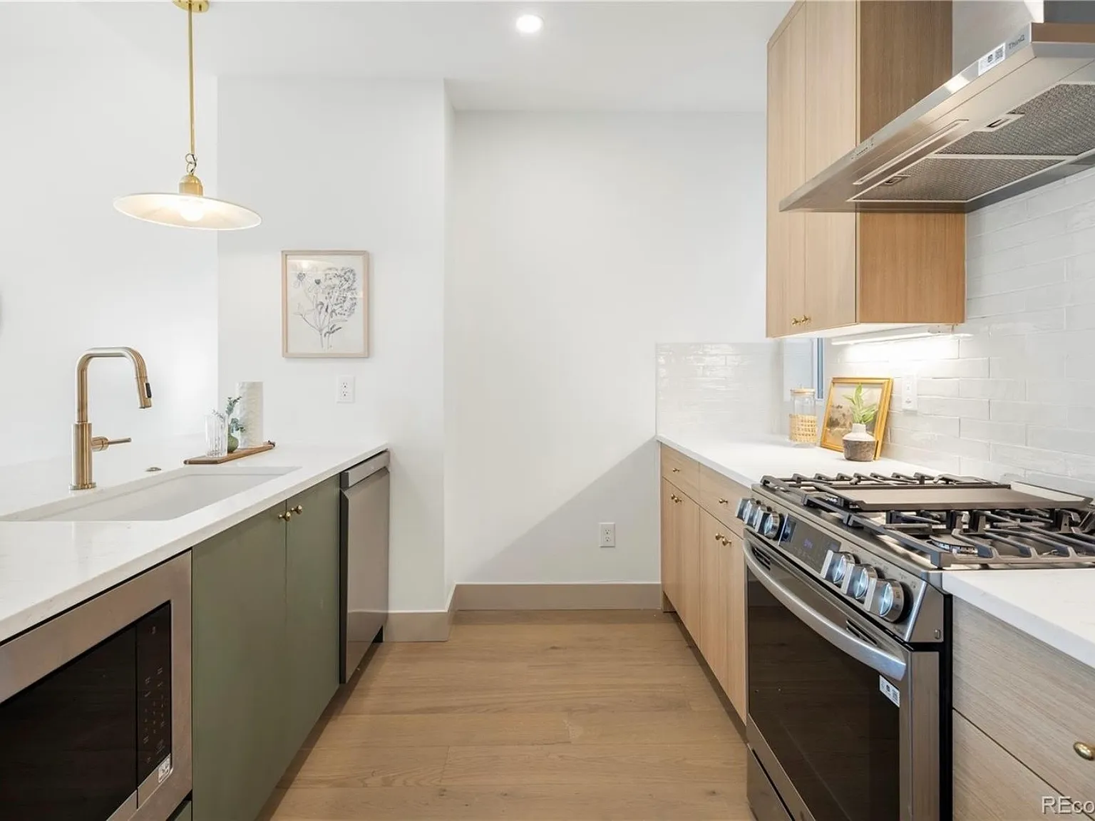 3 bed, 2.5 bath, 1616 sqft, $1,399 — Photo 4