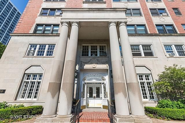 1st image of 4300 N Marine Dr APT 704