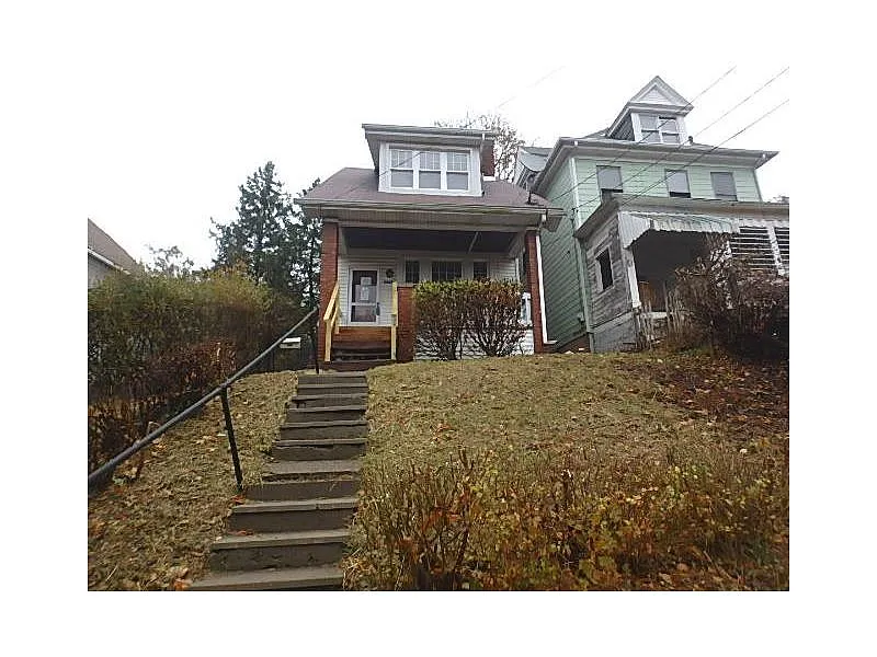 2427 Diehl Ave photo 1