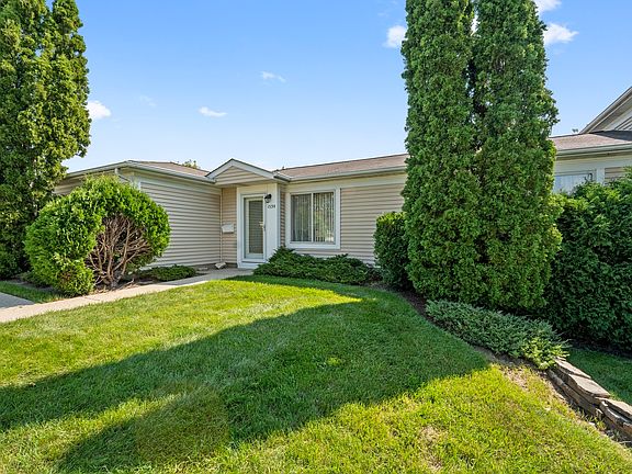 3rd image of 1539 Cornell Pl #0