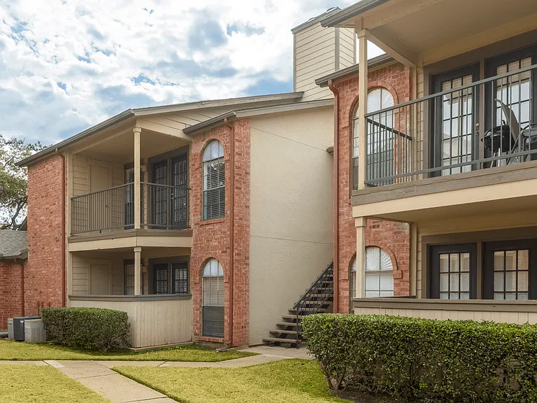 Summers Crossing Apartments — Photo 52