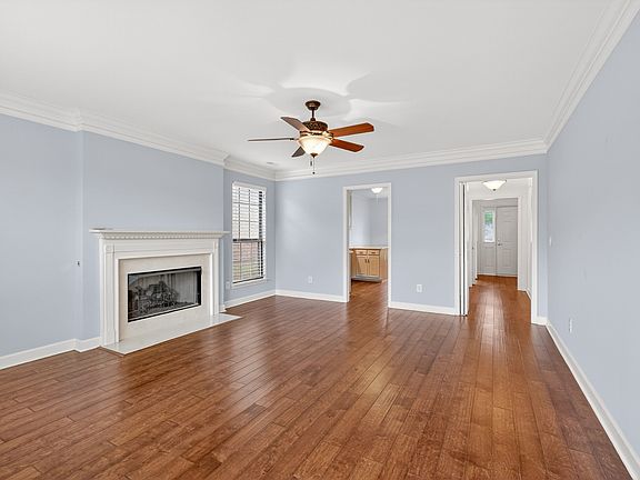 3rd image of 8051 Sunrise Cir