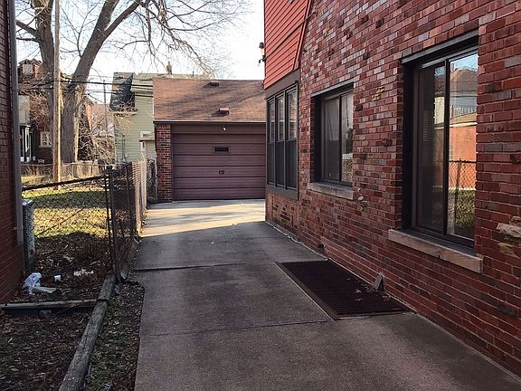5th image of 6850 Oakman Blvd
