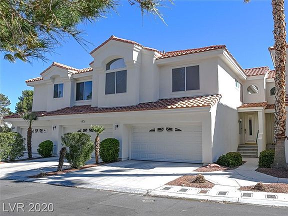 3rd image of 7601 Rolling View Dr Unit 202