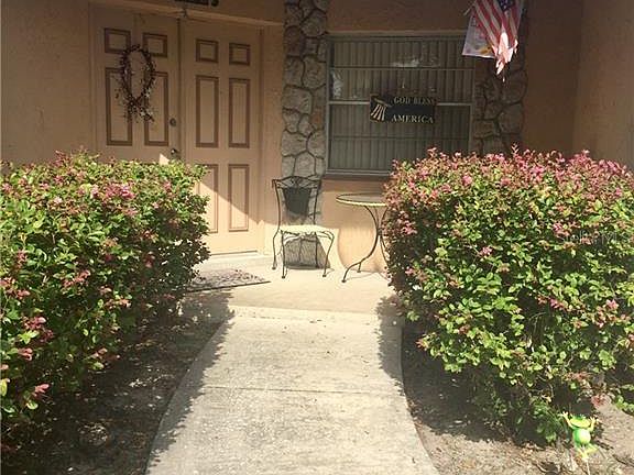 2nd image of 476 Dogwood Ct