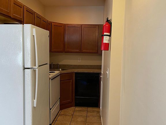 2nd image of 5356 Page Blvd APT 304