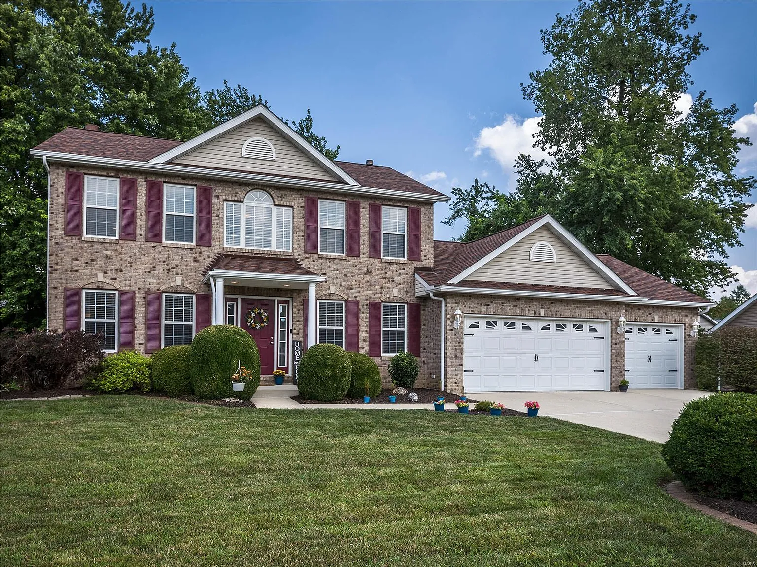 2704 Fieldstone Dr photo 1