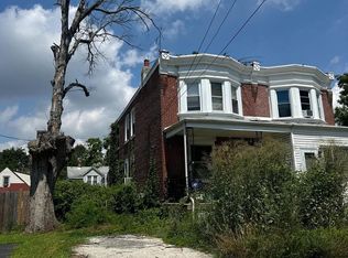 609 Beechwood Ave, Collingdale, PA 19023