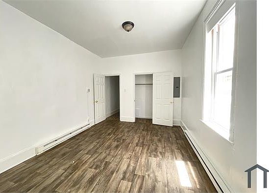 2nd image of 2460 N 19th St Floor 1