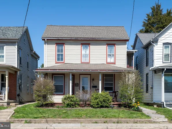 332 W High St, Manheim, PA 17545