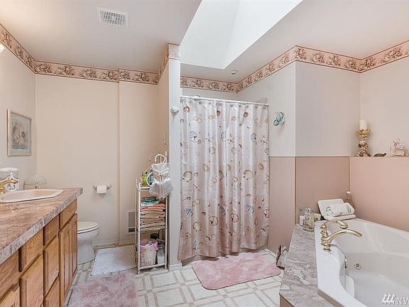 5th image of 816 34th Ave NW