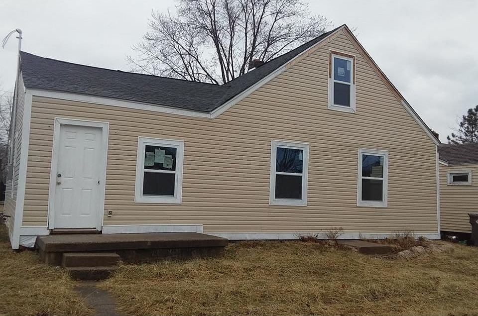 1st image of 4502 E 21st St