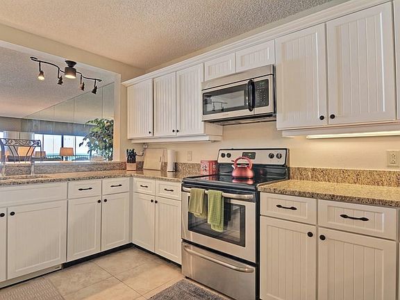 3rd image of 8840 S Sea Oaks Way APT 207B