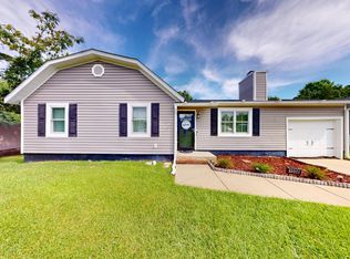 1006 Ridgecrest Ln, Jacksonville, NC 28546