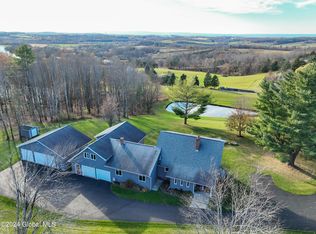 50 Joy Ln, Troy, NY 12180
