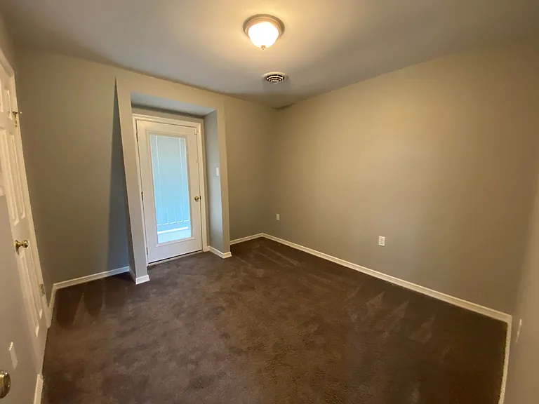 26 Autumn Dr — Photo 15