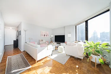 1641 Third Avenue #14C image 1 of 10