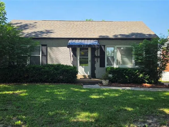 901 Fontaine Pl, Saint Louis, MO 63137