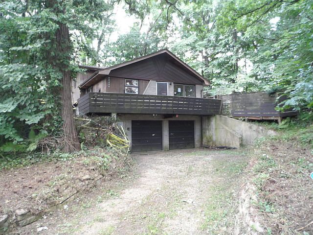 1st image of 16446 Belleplaine Dr