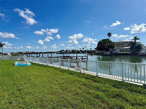 3rd image of 722 PRUITT DRIVE LOT 12
